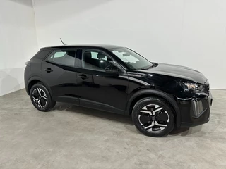 Peugeot 2008 1.2 Hybrid, 136 PK, , PDC,17 inch, Carplay,Cruise control,