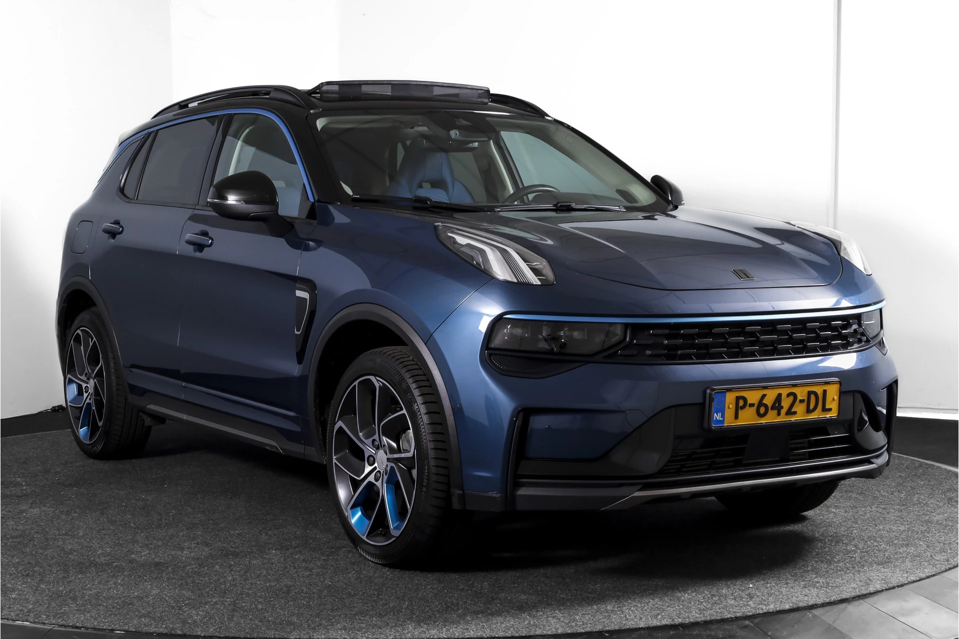 Hoofdafbeelding Lynk & Co 01