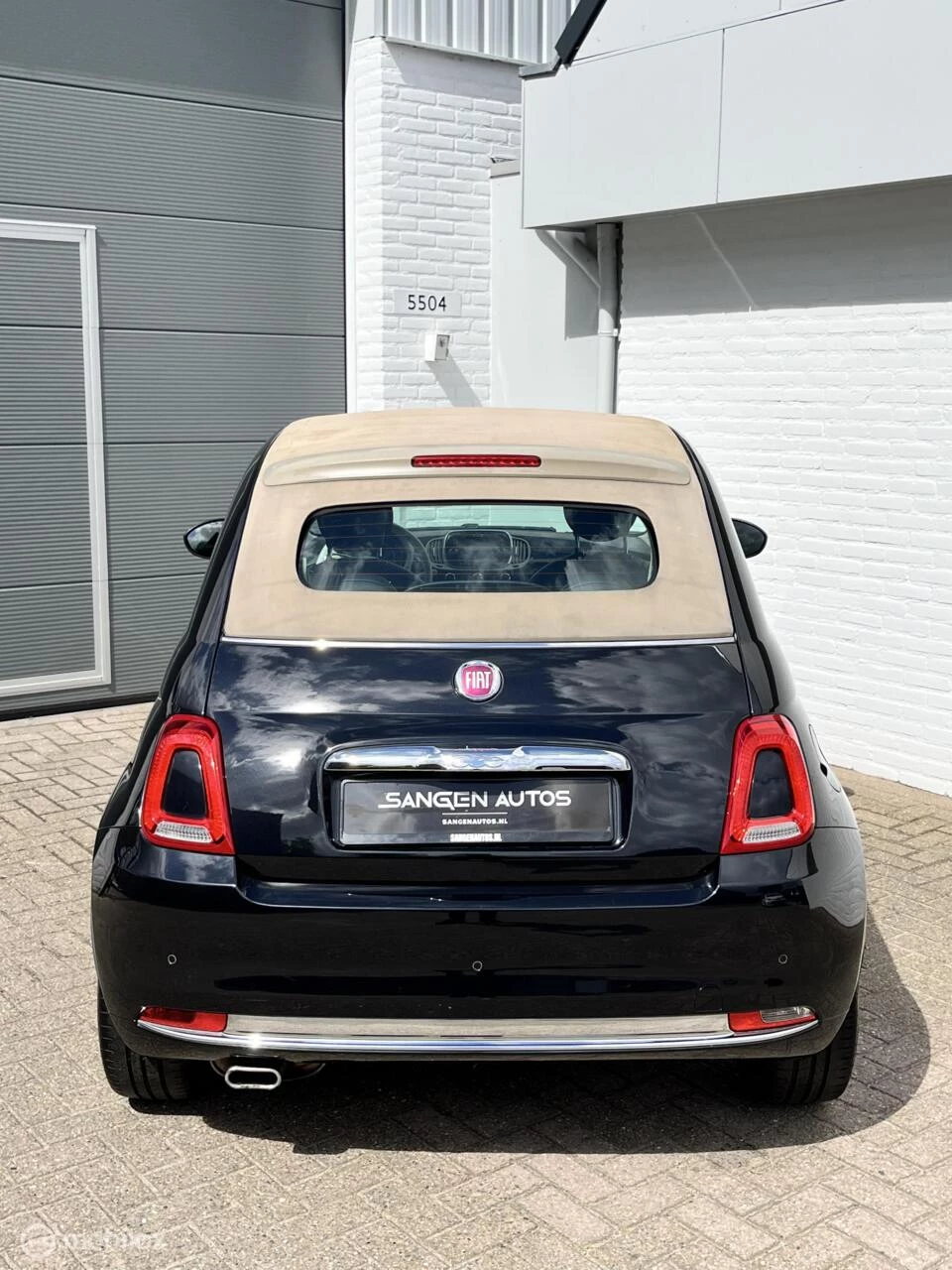 Hoofdafbeelding Fiat cabrio