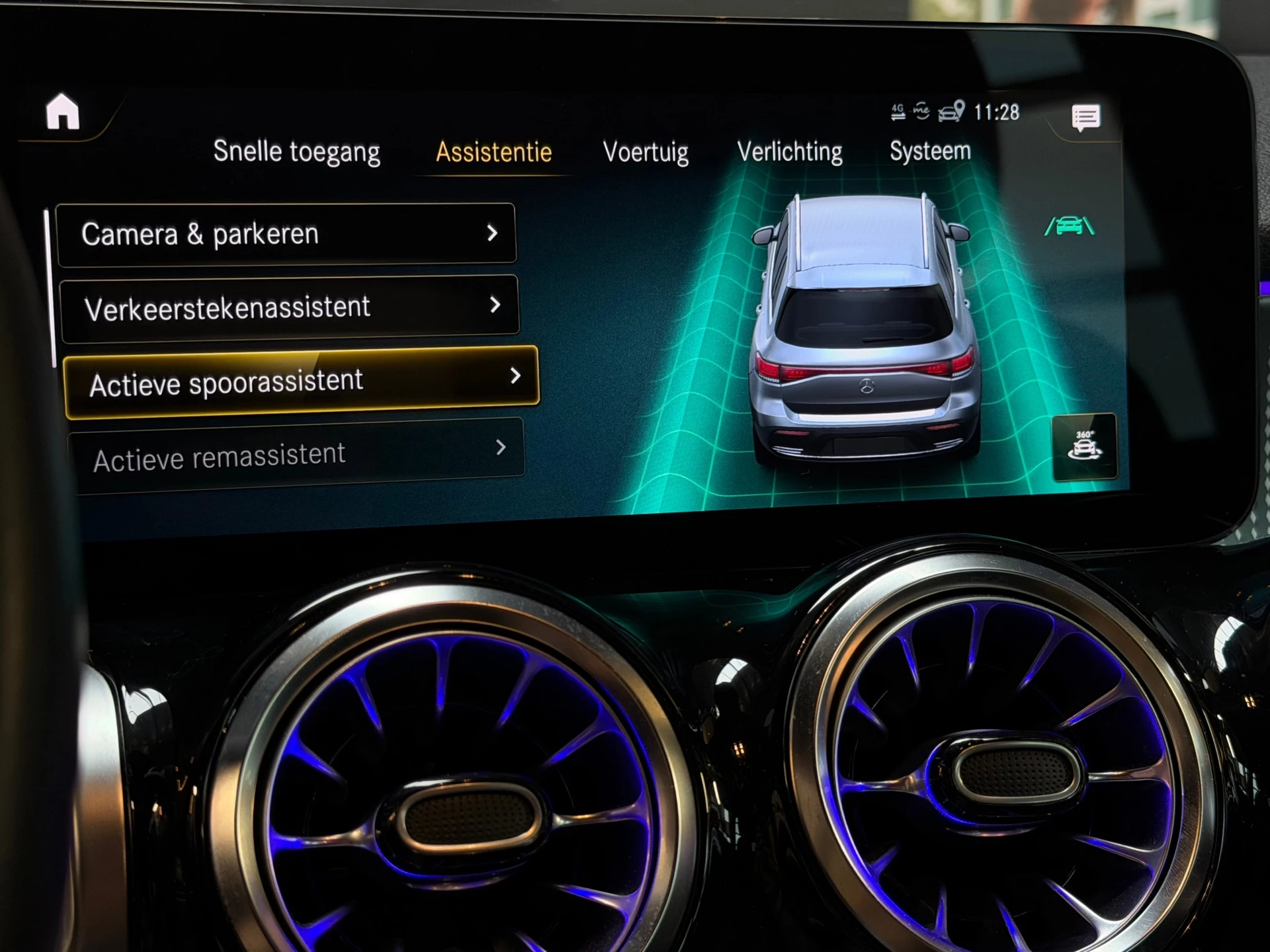 Hoofdafbeelding Mercedes-Benz EQB