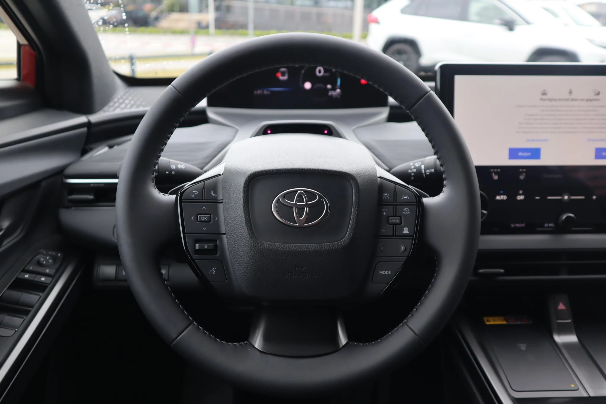 Hoofdafbeelding Toyota C-HR+