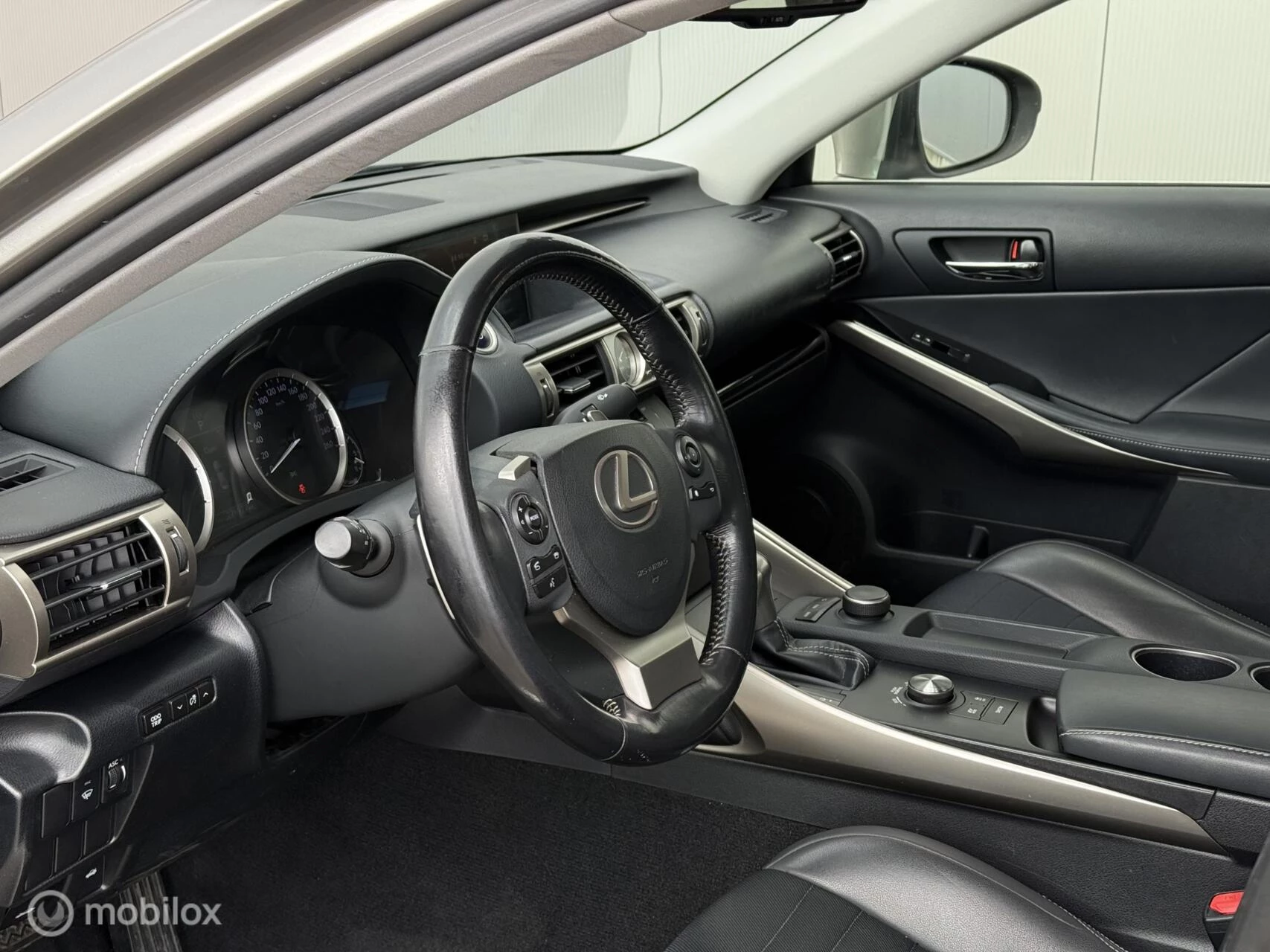 Hoofdafbeelding Lexus IS