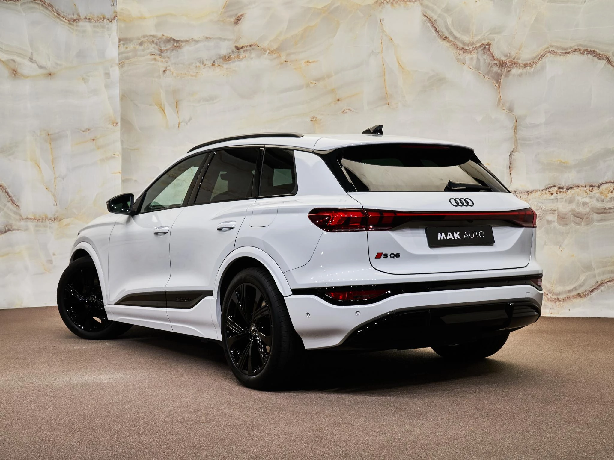 Hoofdafbeelding Audi SQ6