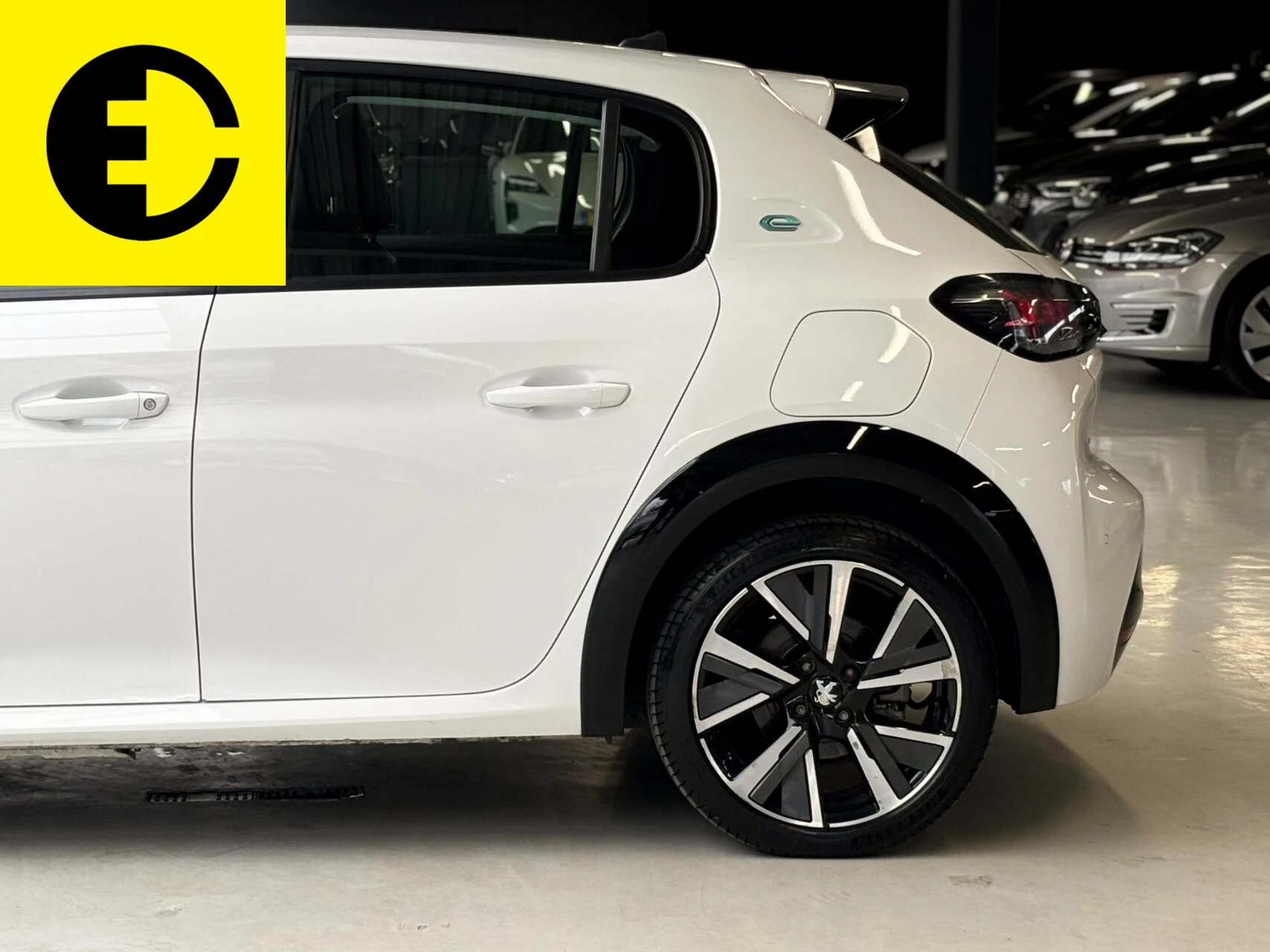 Hoofdafbeelding Peugeot e-208