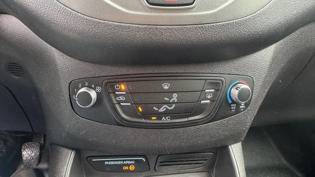 Hoofdafbeelding Ford Transit Courier