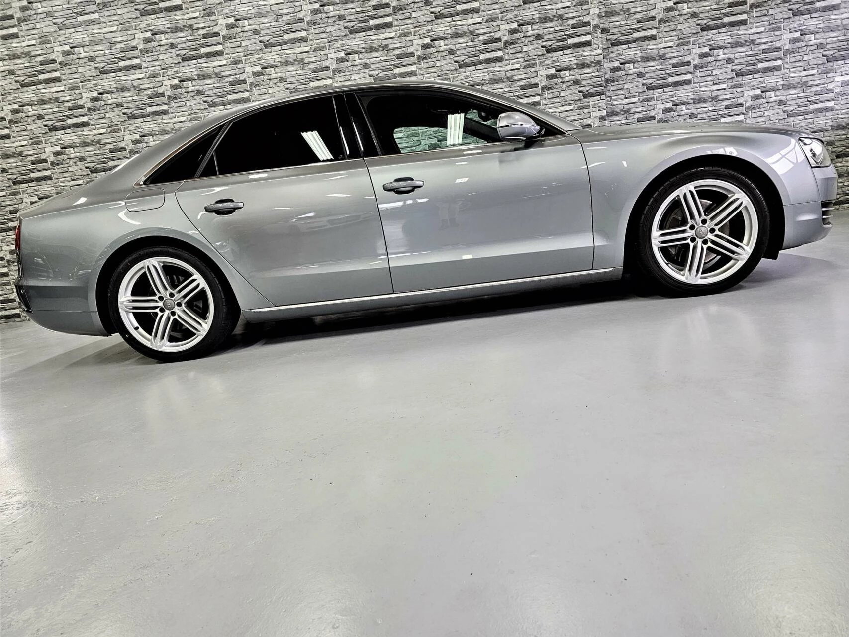 Hoofdafbeelding Audi A8