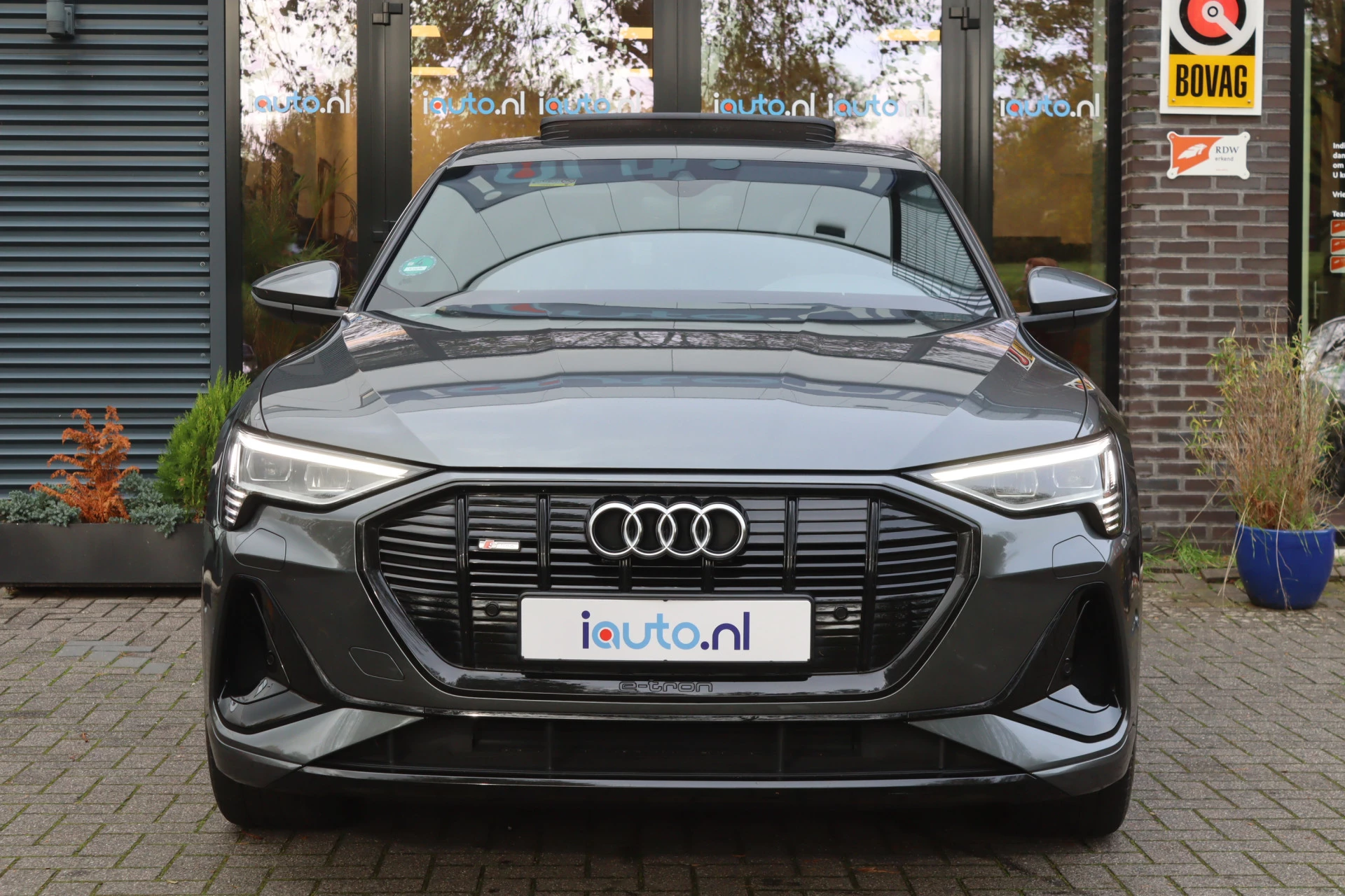 Hoofdafbeelding Audi e-tron