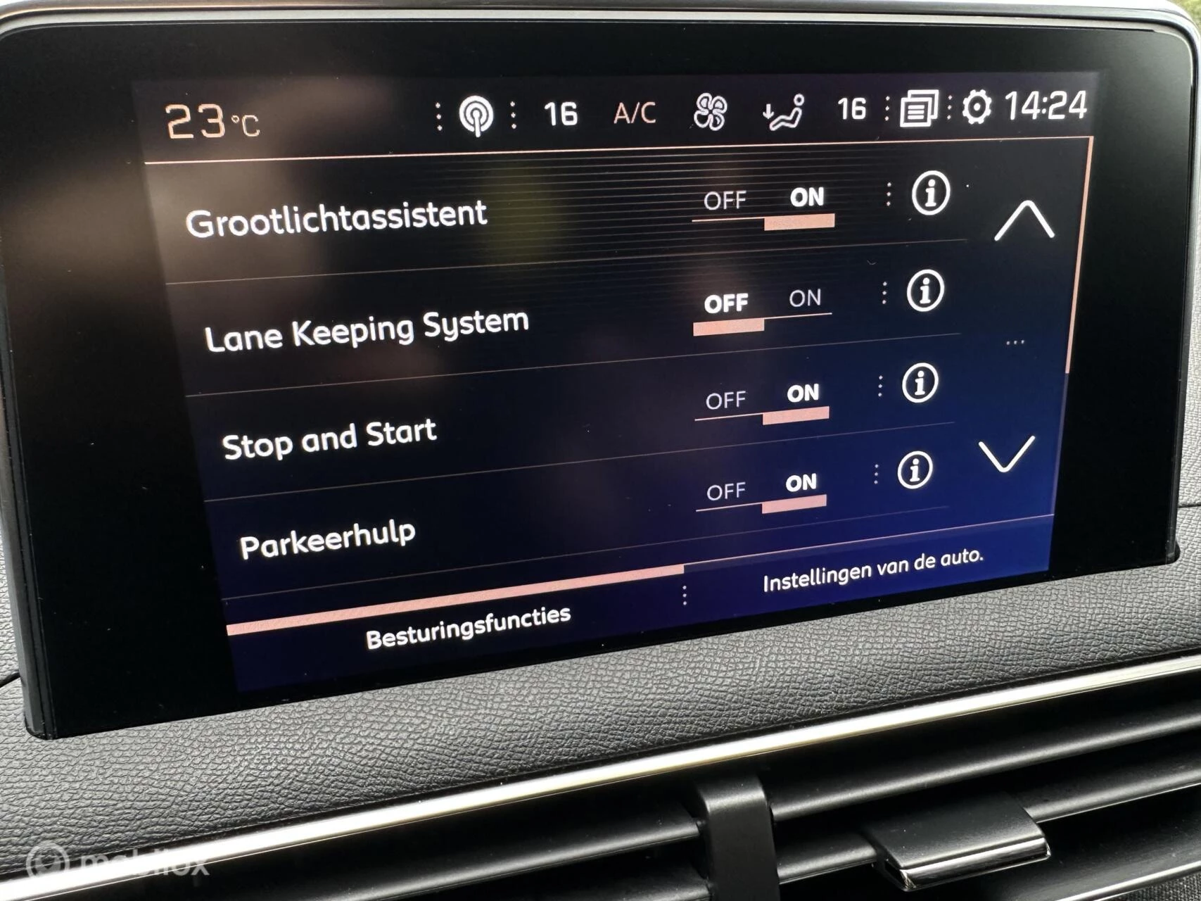 Hoofdafbeelding Peugeot 5008