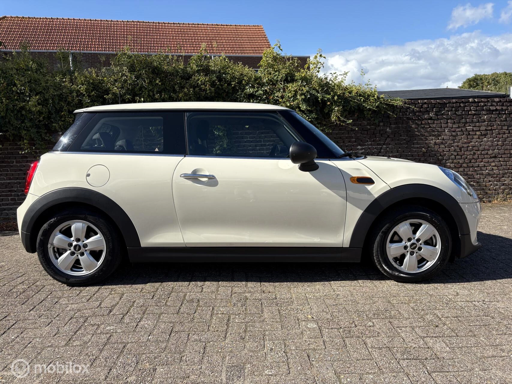 Hoofdafbeelding MINI One