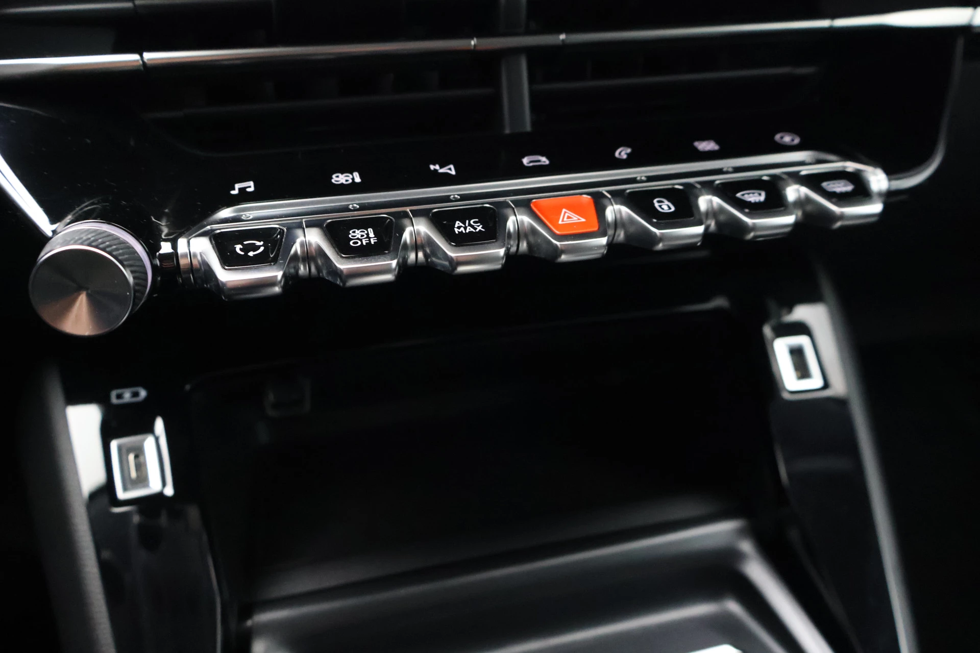 Hoofdafbeelding Peugeot e-208