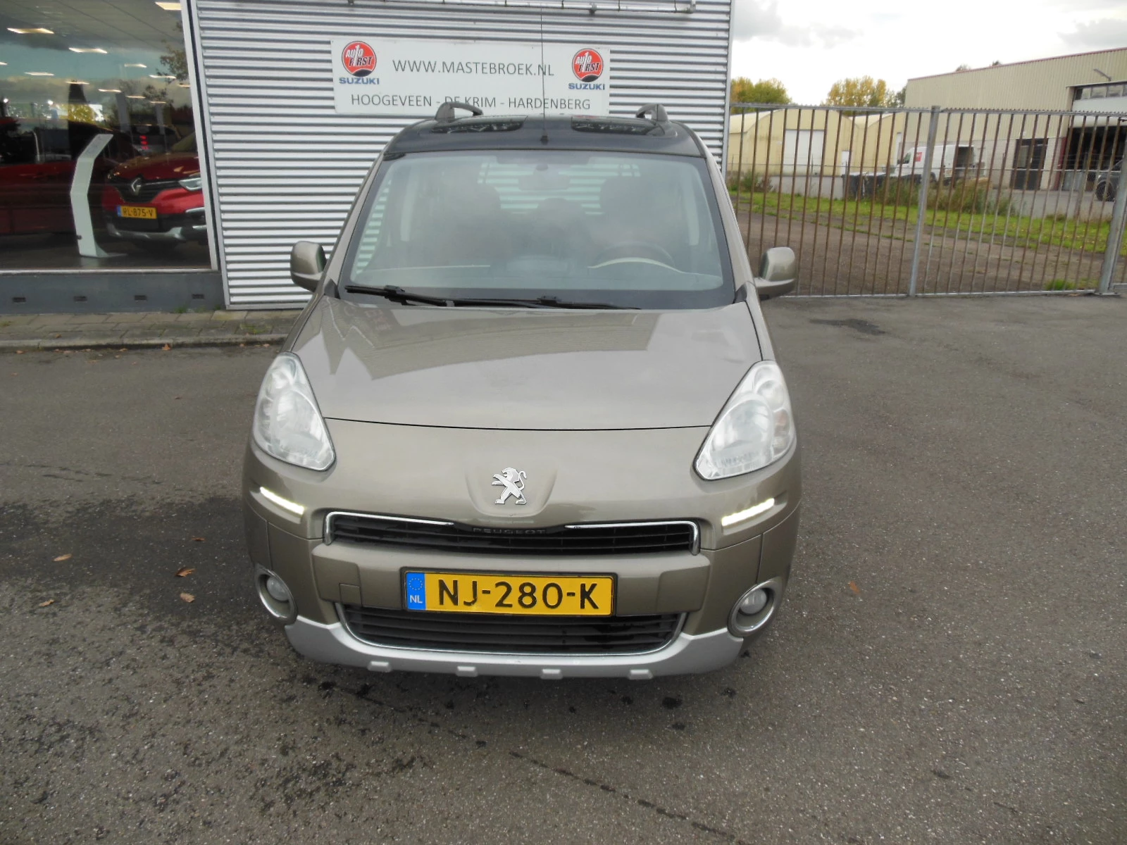 Hoofdafbeelding Peugeot Partner