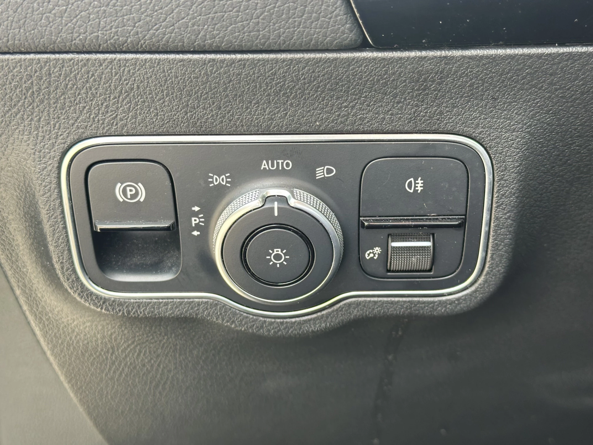 Hoofdafbeelding Mercedes-Benz EQA