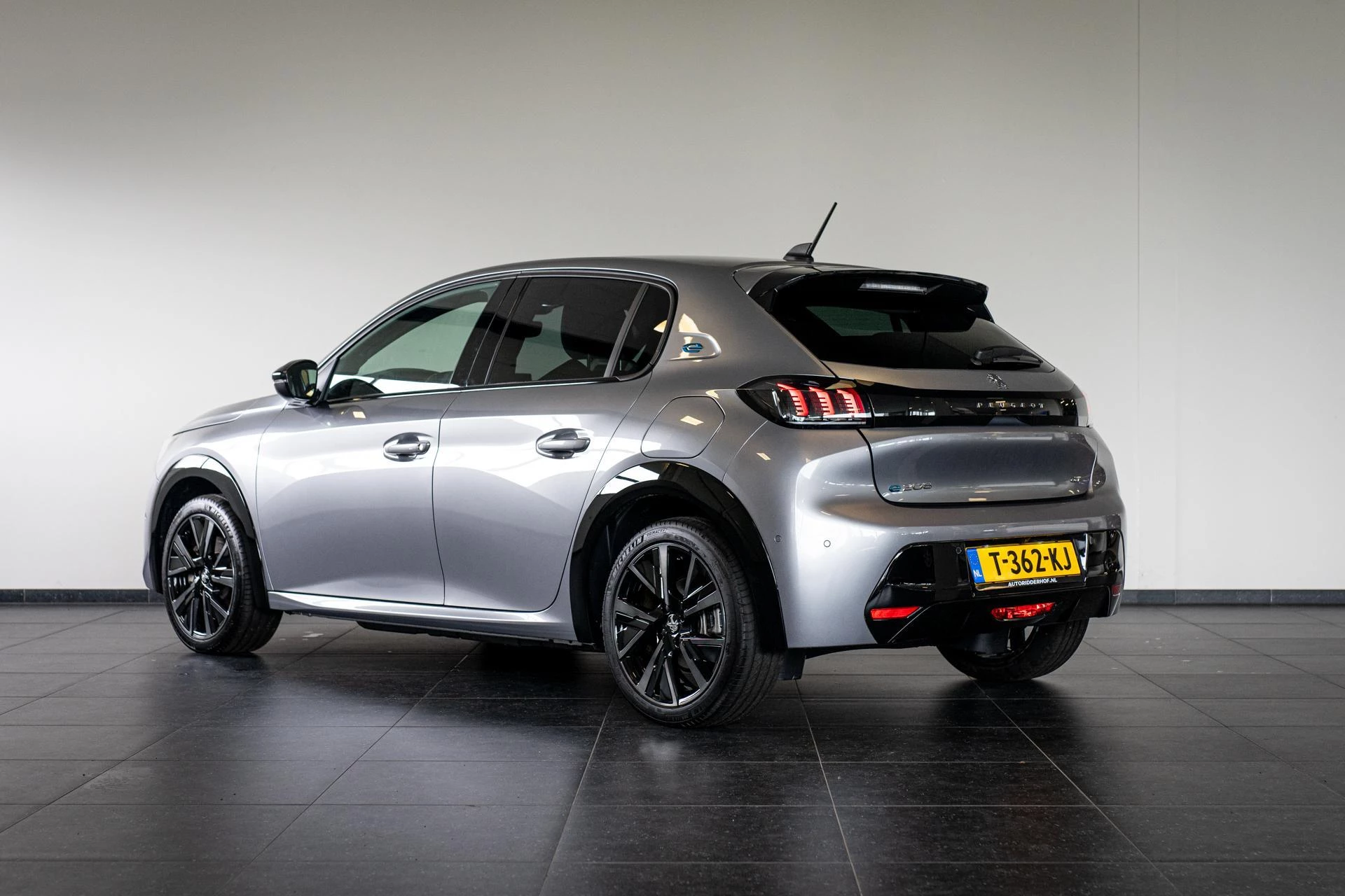 Hoofdafbeelding Peugeot e-208