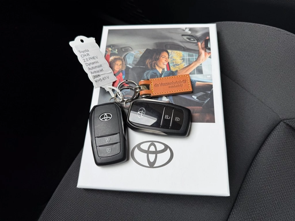 Hoofdafbeelding Toyota C-HR