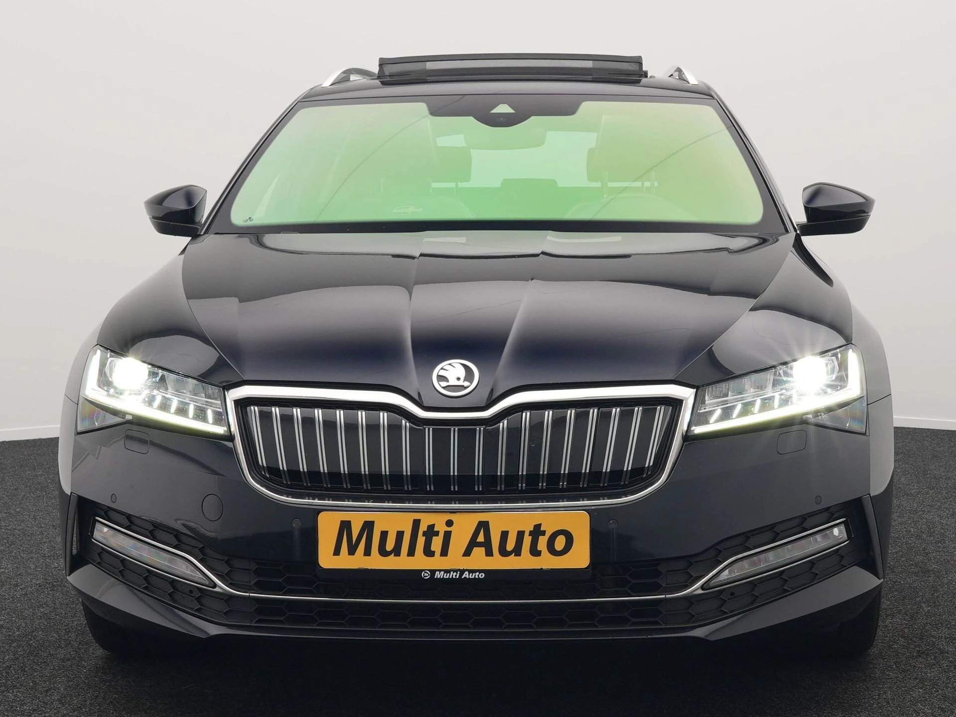 Hoofdafbeelding Škoda Superb