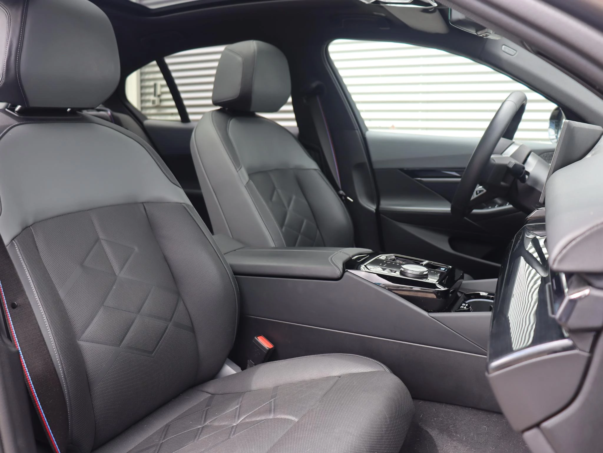 Hoofdafbeelding BMW i5