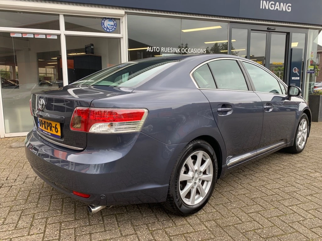 Hoofdafbeelding Toyota Avensis