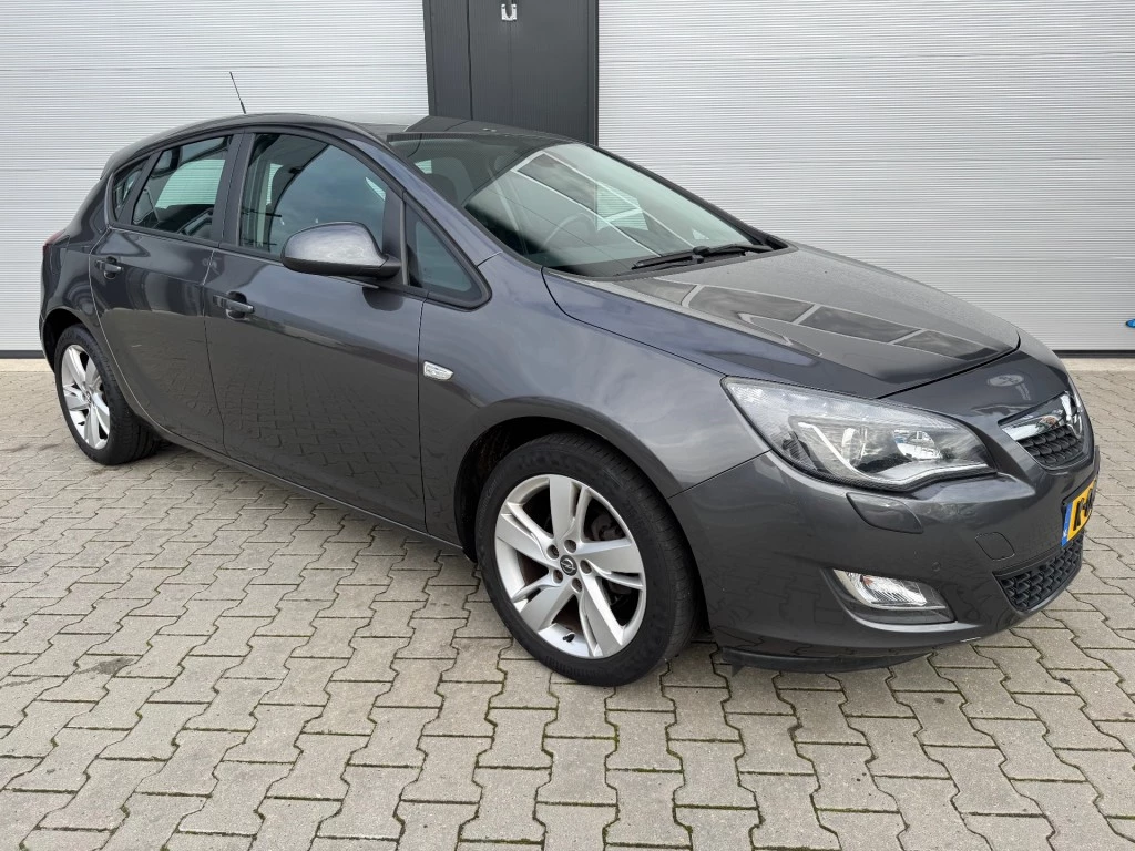 Hoofdafbeelding Opel Astra