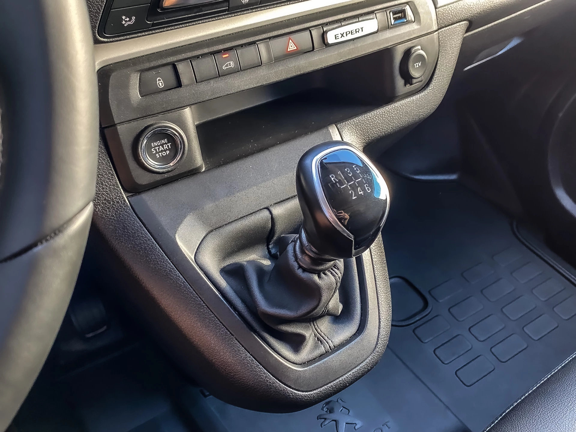 Hoofdafbeelding Peugeot Expert
