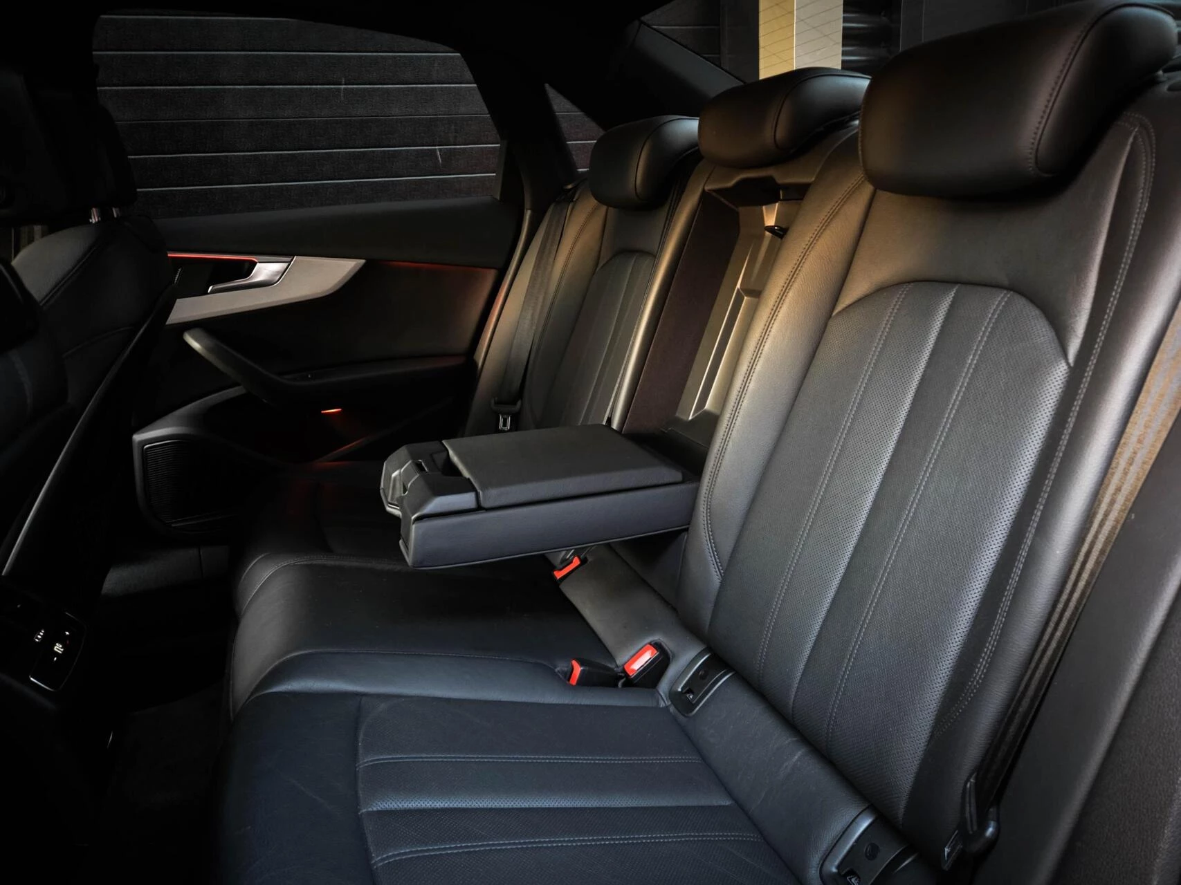 Hoofdafbeelding Audi S4