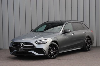 Hoofdafbeelding Mercedes-Benz C-Klasse Mercedes-Benz C-Klasse 300e AMG | 313PK | Head-up | Keyless-go | Sfeerverlichting | Memory | Pano | Leder | Standkachel | Trekhaak | 2022.
