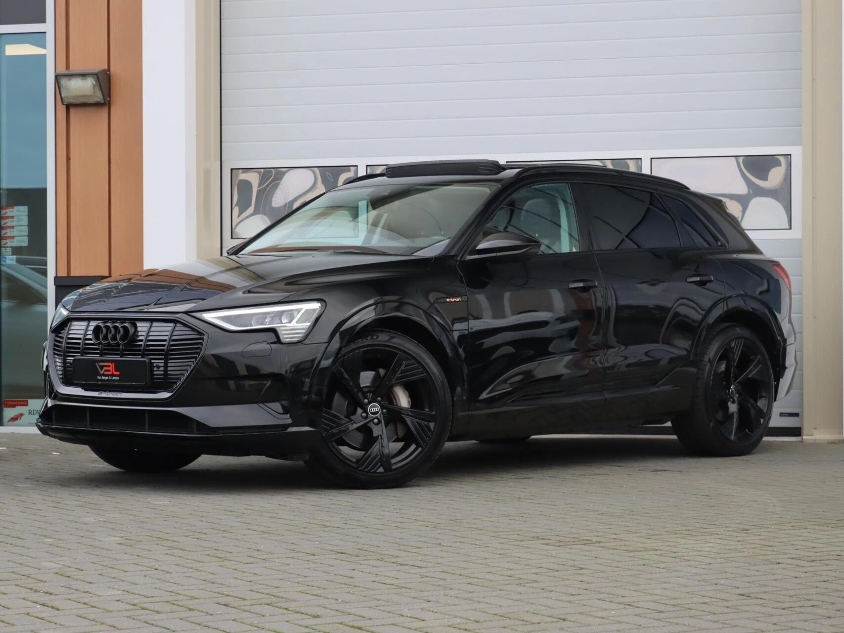 Hoofdafbeelding Audi e-tron