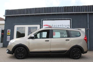 Hoofdafbeelding Dacia Lodgy Dacia Lodgy 1.3 TCE 130pk STEPWAY 7-PERS. Airco Navi bluetooth Cruise Camera erg mooi!!