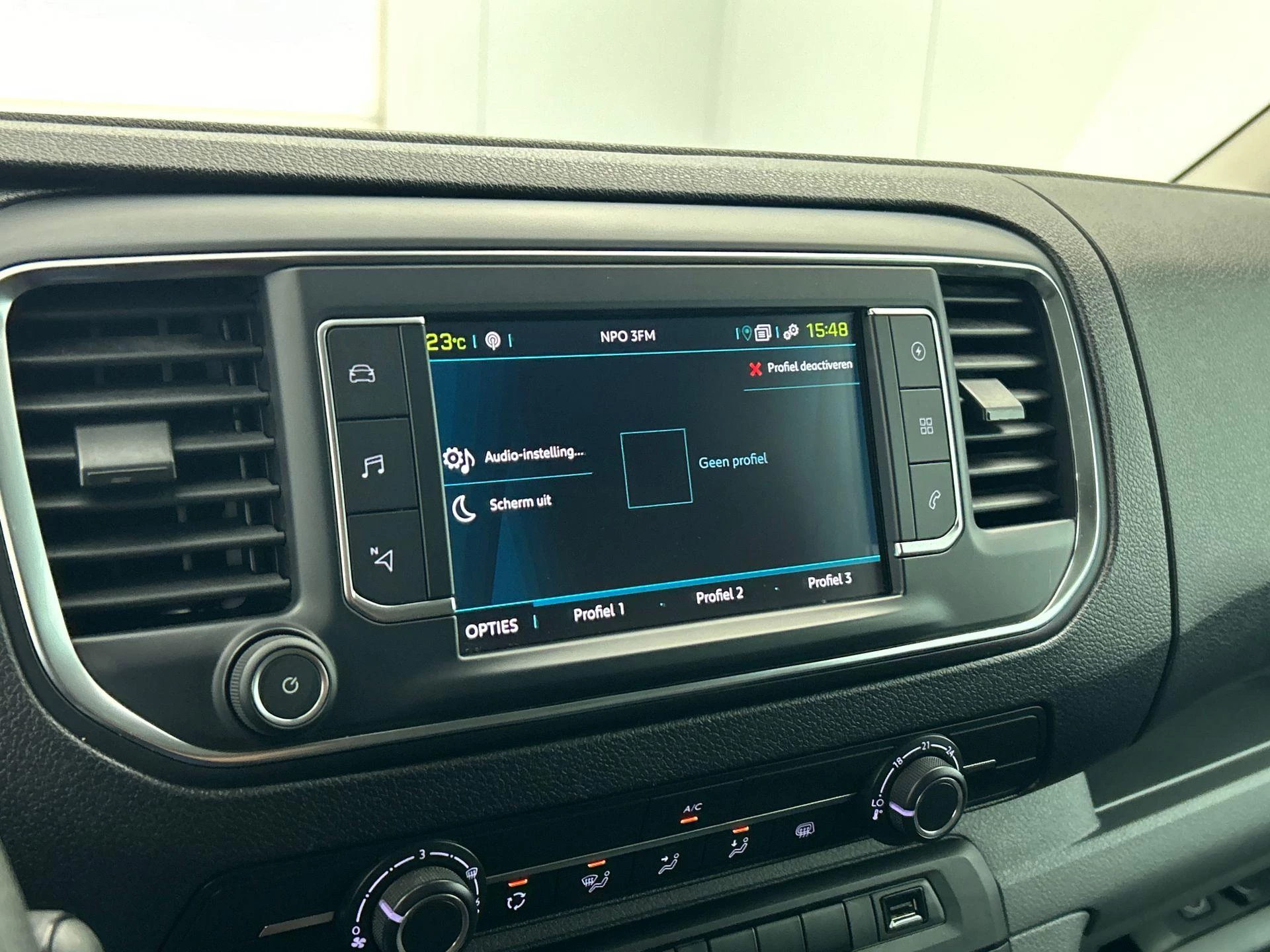 Hoofdafbeelding Peugeot e-Expert