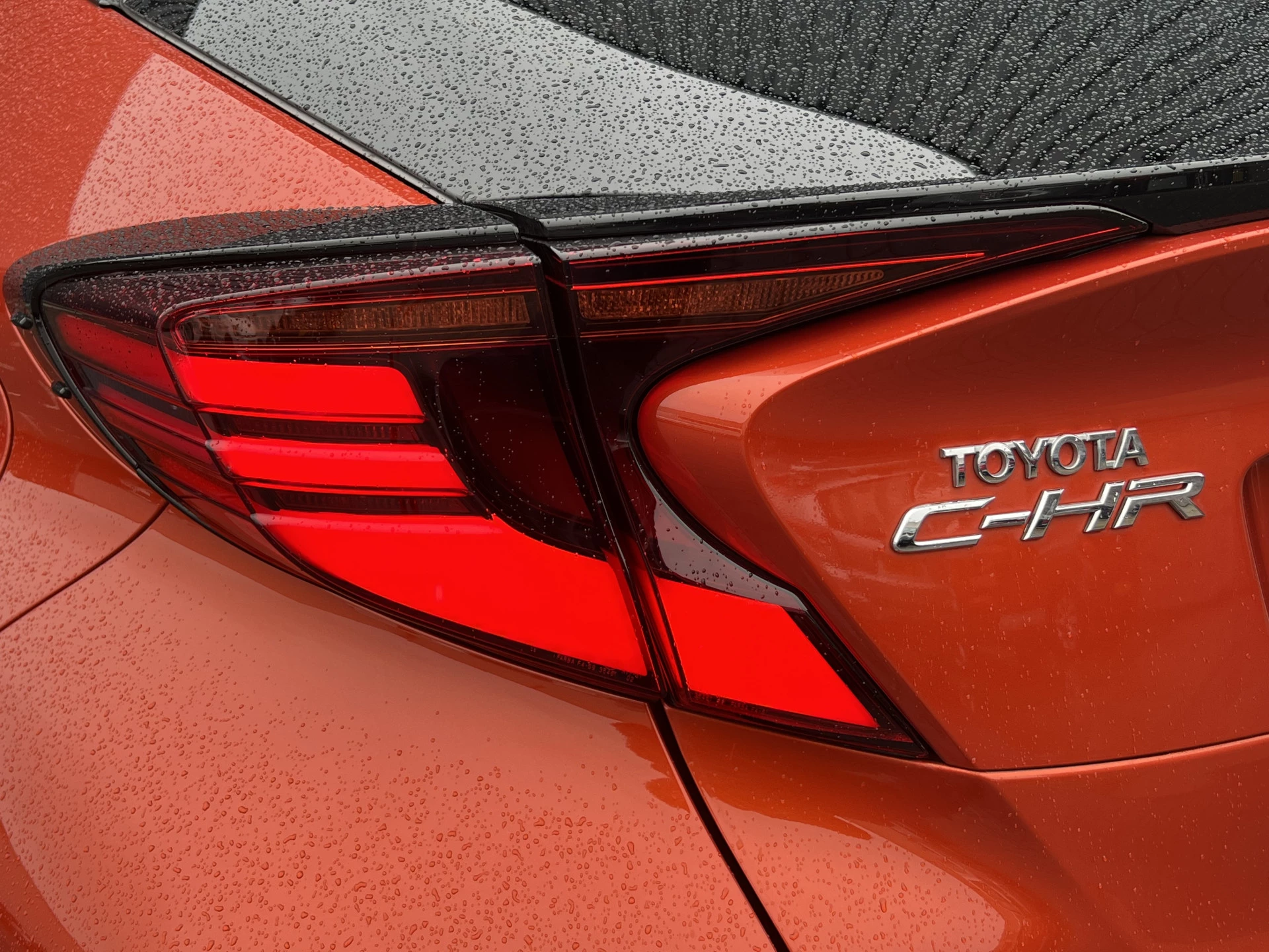 Hoofdafbeelding Toyota C-HR