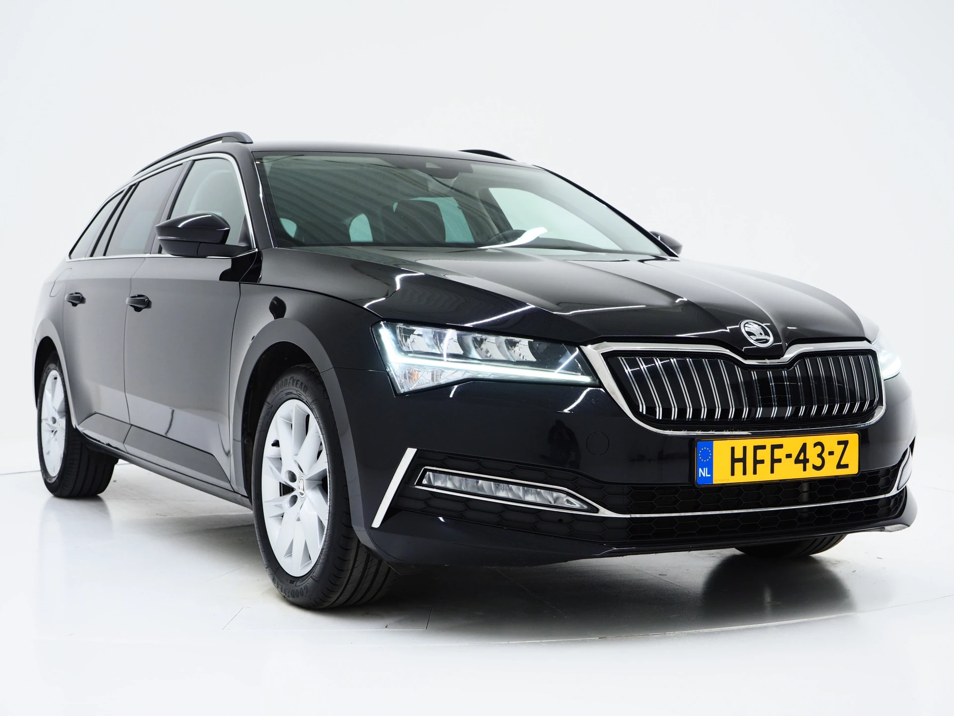 Hoofdafbeelding Škoda Superb