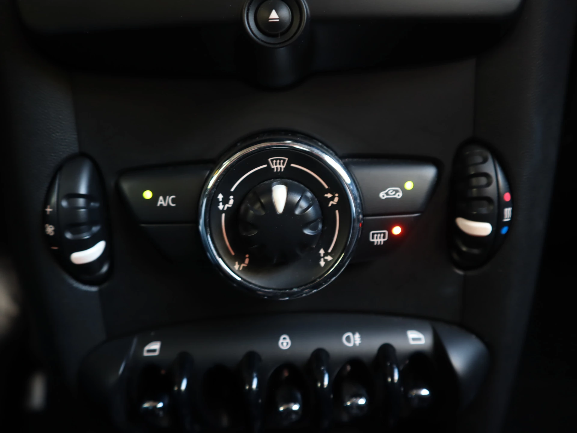 Hoofdafbeelding MINI One