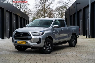 Toyota HiLux 2.4 D-4D Xtra Cab Professional *Navi* Vol*
