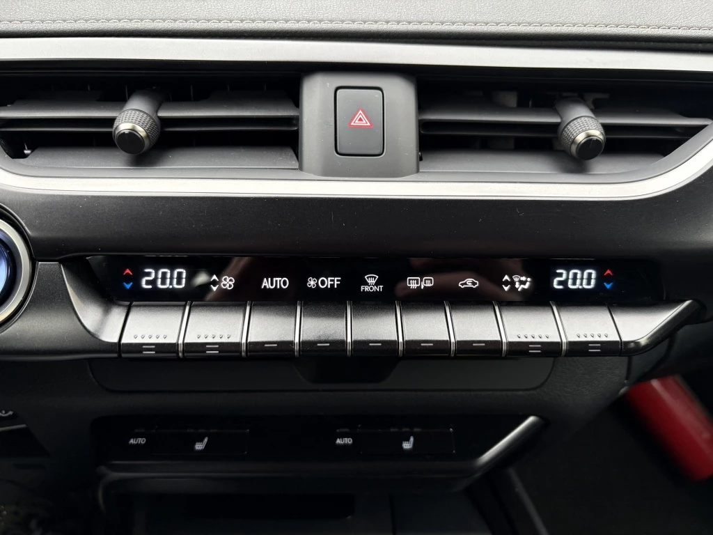 Hoofdafbeelding Lexus UX