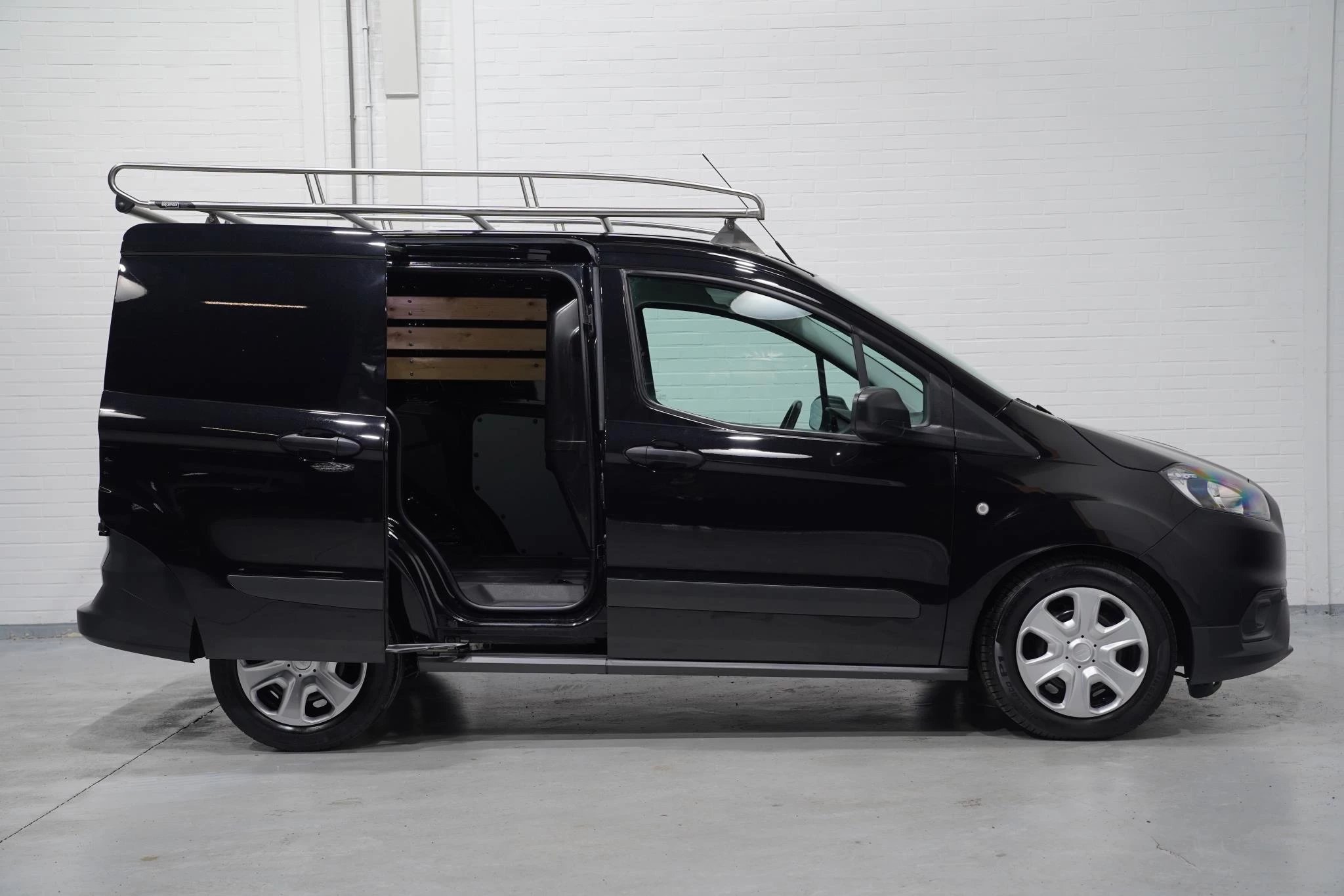 Hoofdafbeelding Ford Transit Courier