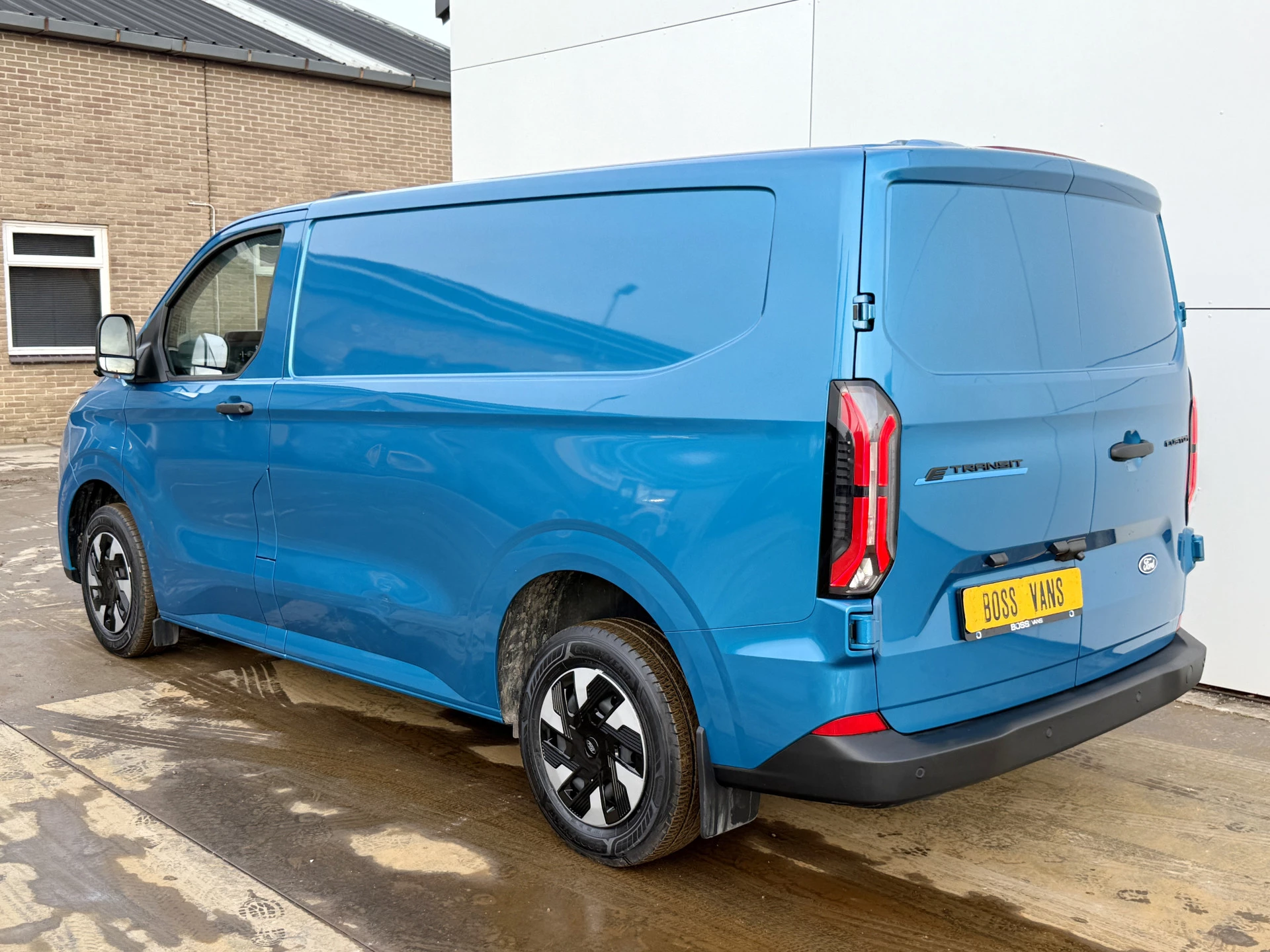 Hoofdafbeelding Ford E-Transit Custom