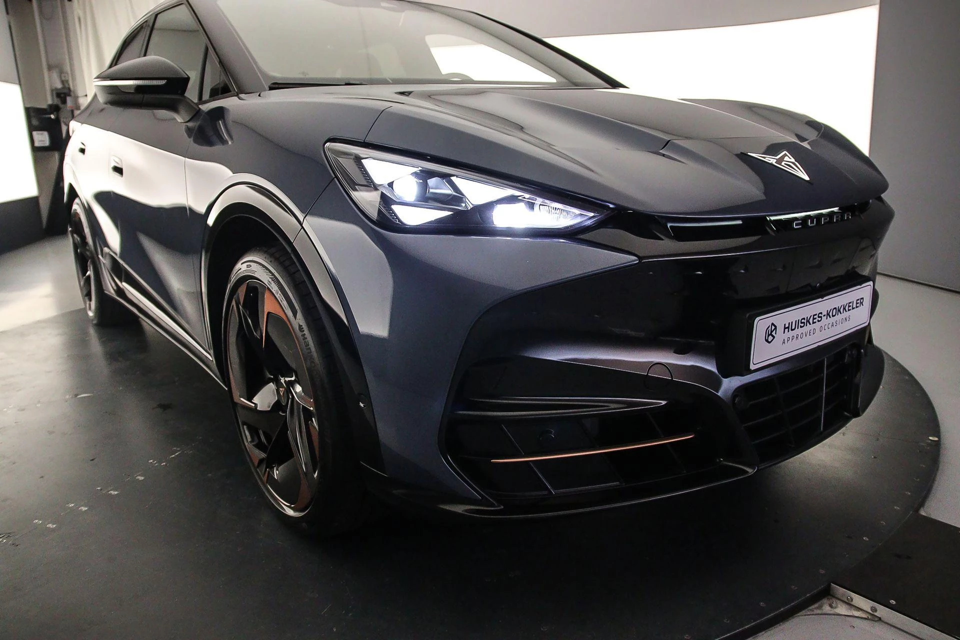 Hoofdafbeelding CUPRA Tavascan