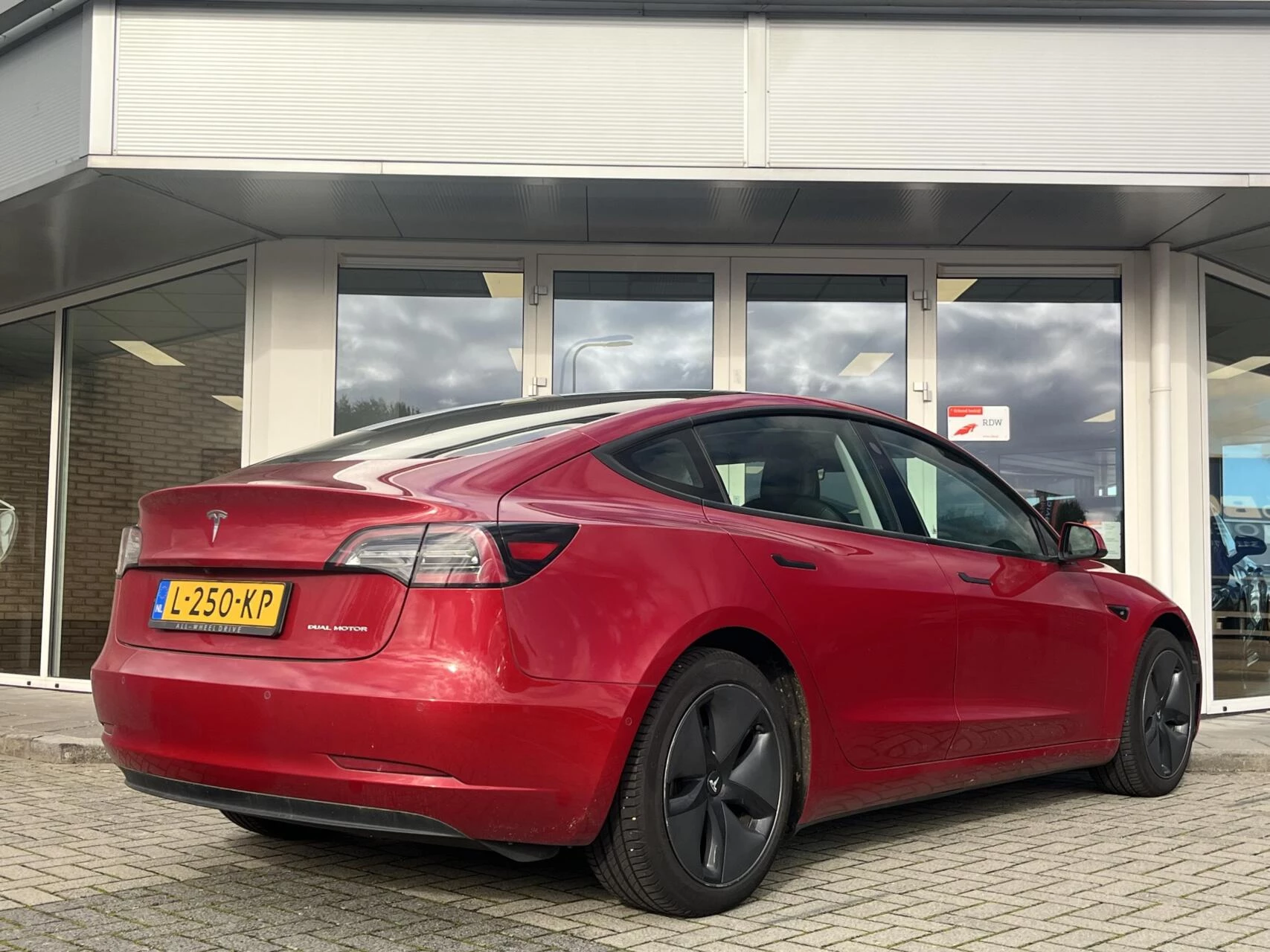 Hoofdafbeelding Tesla Model 3