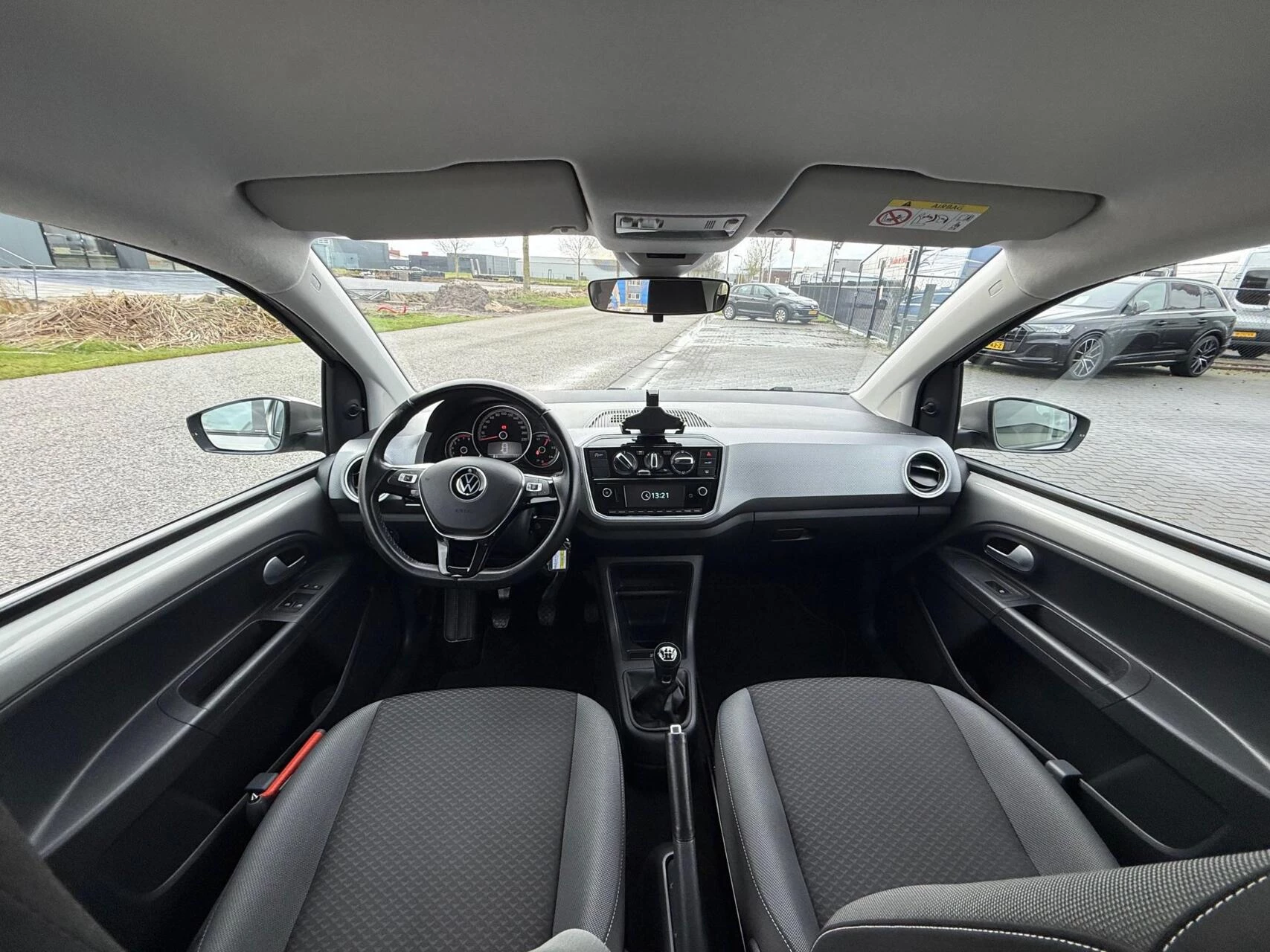 Hoofdafbeelding Volkswagen up!