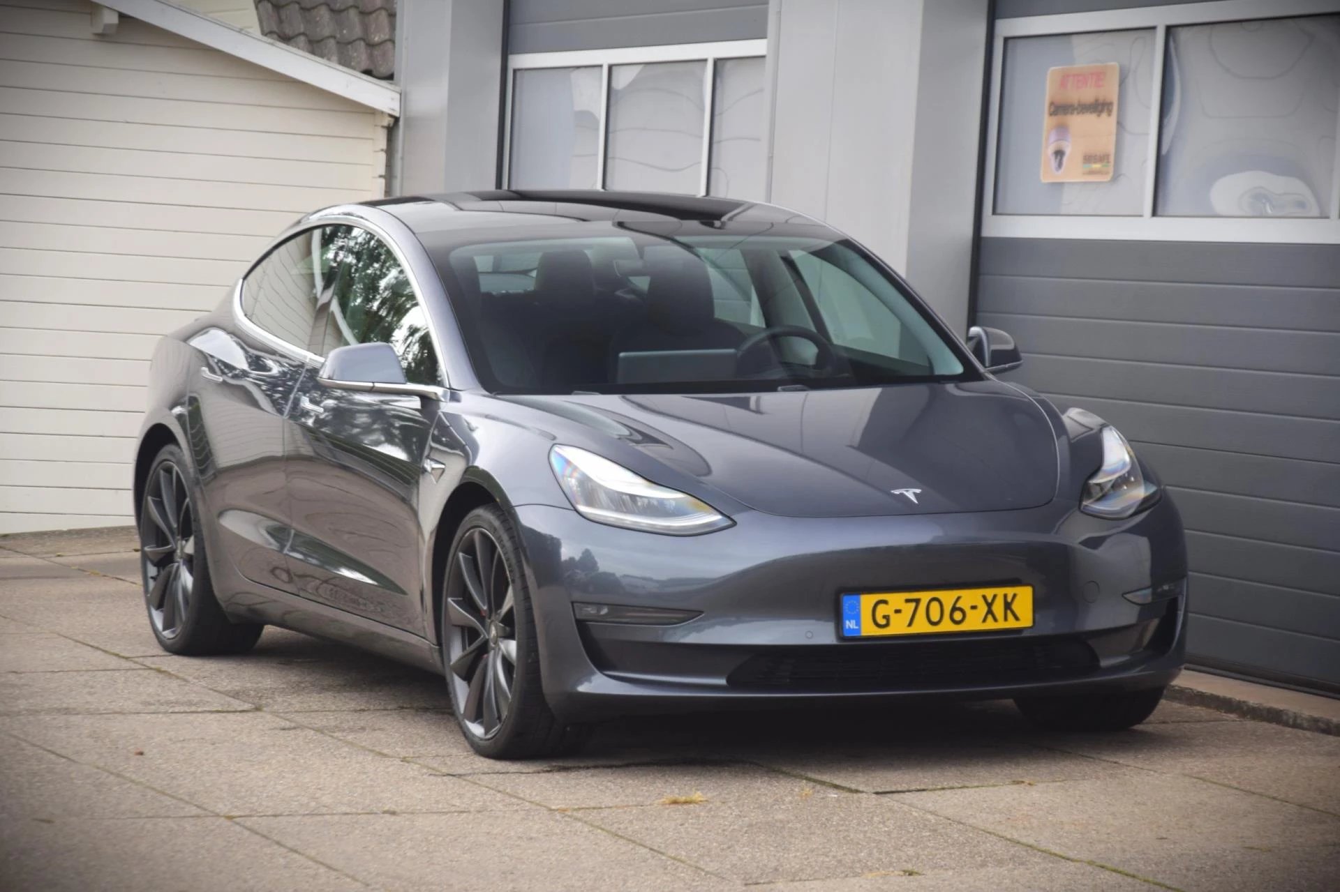 Hoofdafbeelding Tesla Model 3