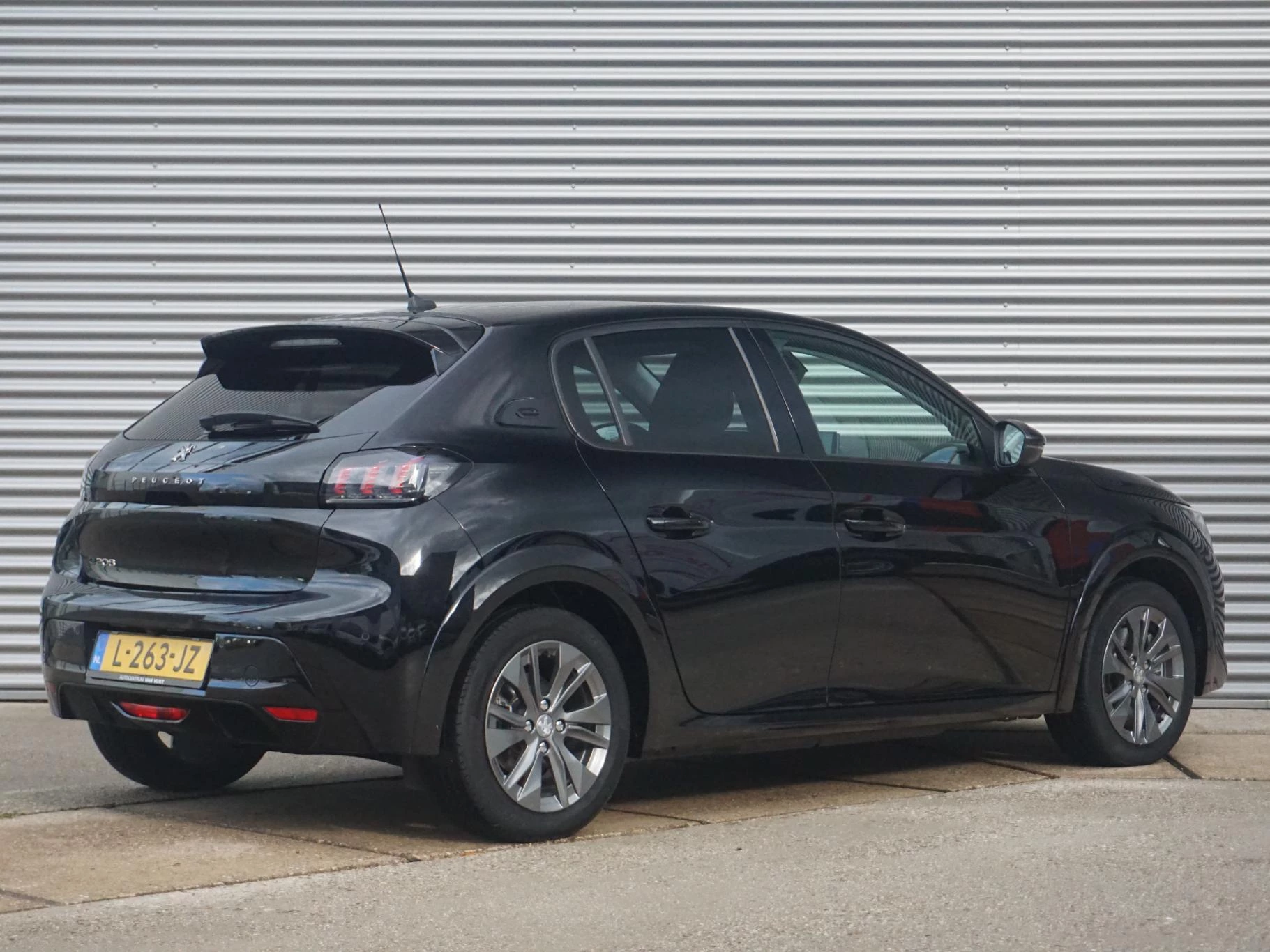 Hoofdafbeelding Peugeot e-208
