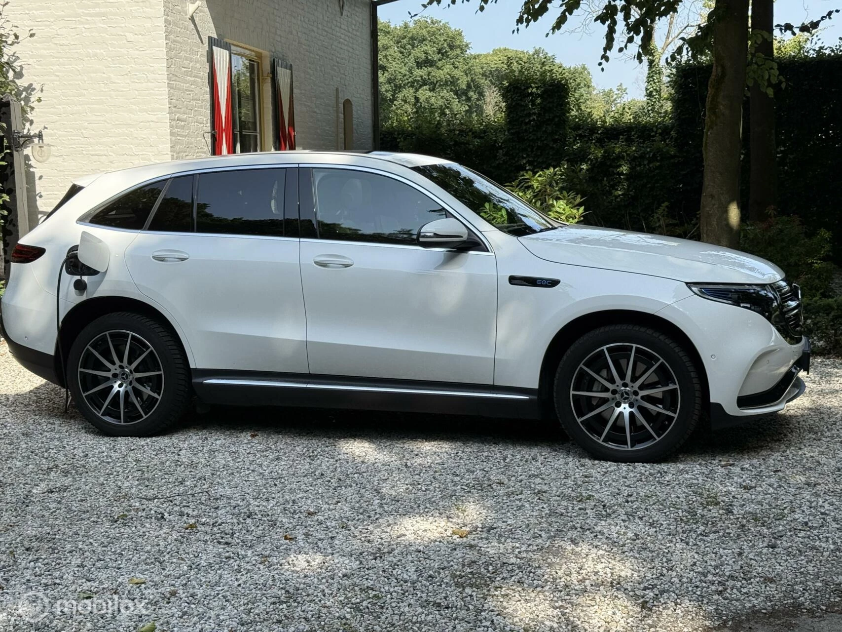 Hoofdafbeelding Mercedes-Benz EQC