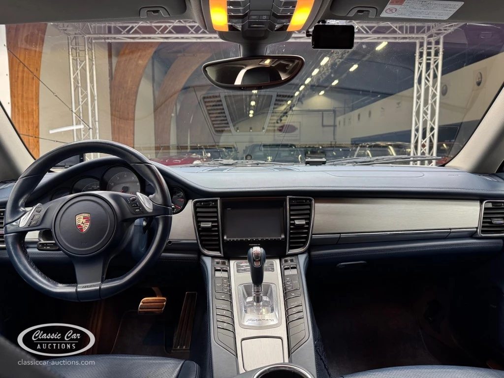 Hoofdafbeelding Porsche Panamera