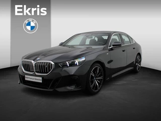 BMW i5 Sedan eDrive40 M Sportpakket | Innovation Pack | Travel Pack | Comfort Pack | Stuurwielrand Verwarmd | Trekhaak | Panoramadak | Comfortstoelen | Driving Assistant Professional | Harman Kardon | 20''