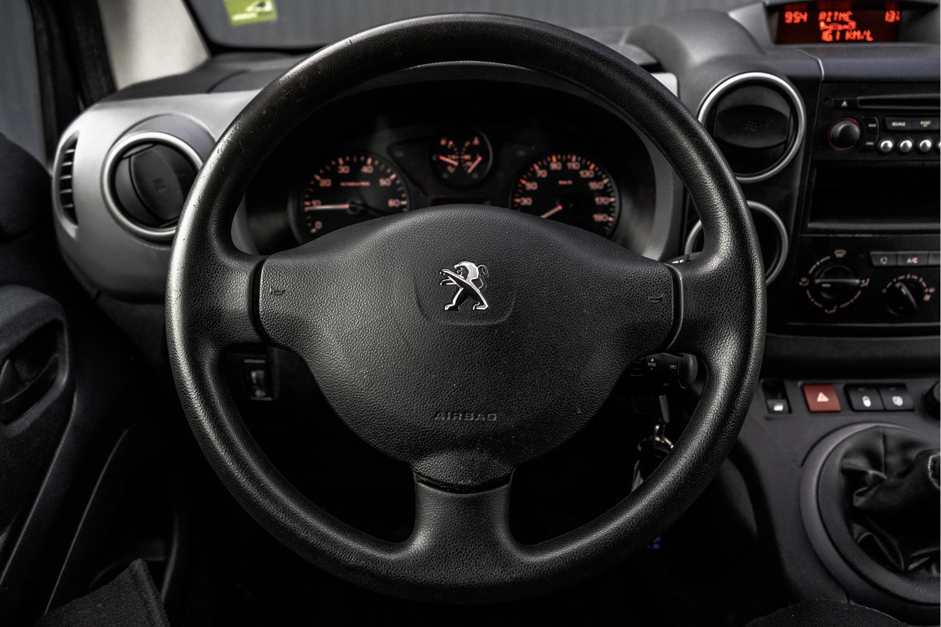 Hoofdafbeelding Peugeot Partner