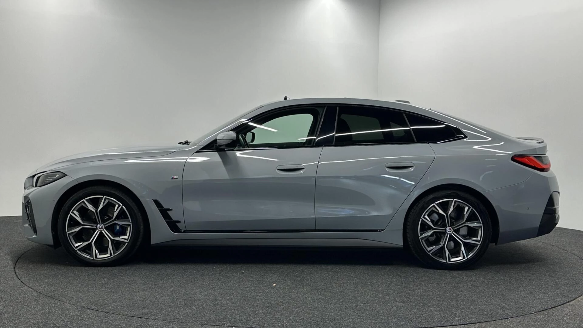 Hoofdafbeelding BMW i4