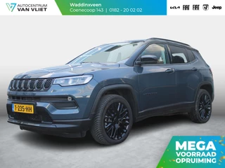 Hoofdafbeelding Jeep Compass Jeep Compass 4xe 190 Plug-in Hybrid Electric Night Eagle | Clima | Navi | Adapt. Cruise | 19" | Winter Pack | Camera | Keyless | Apple Carplay | Trekhaak | All Season