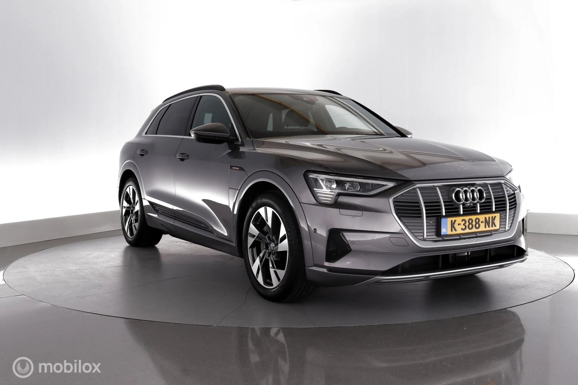 Hoofdafbeelding Audi e-tron