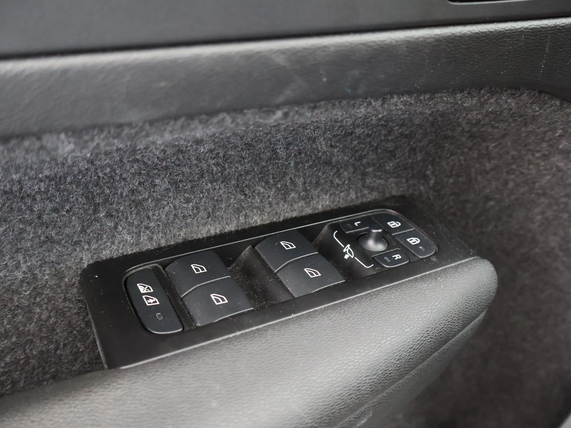 Hoofdafbeelding Volvo C40