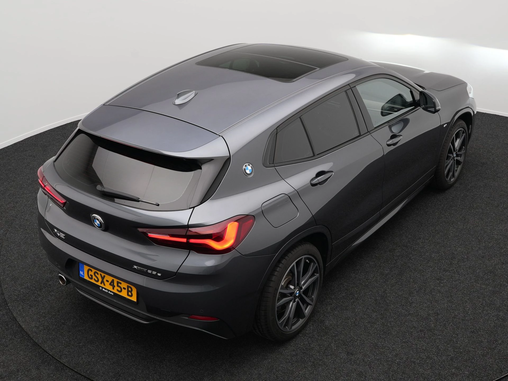 Hoofdafbeelding BMW X2