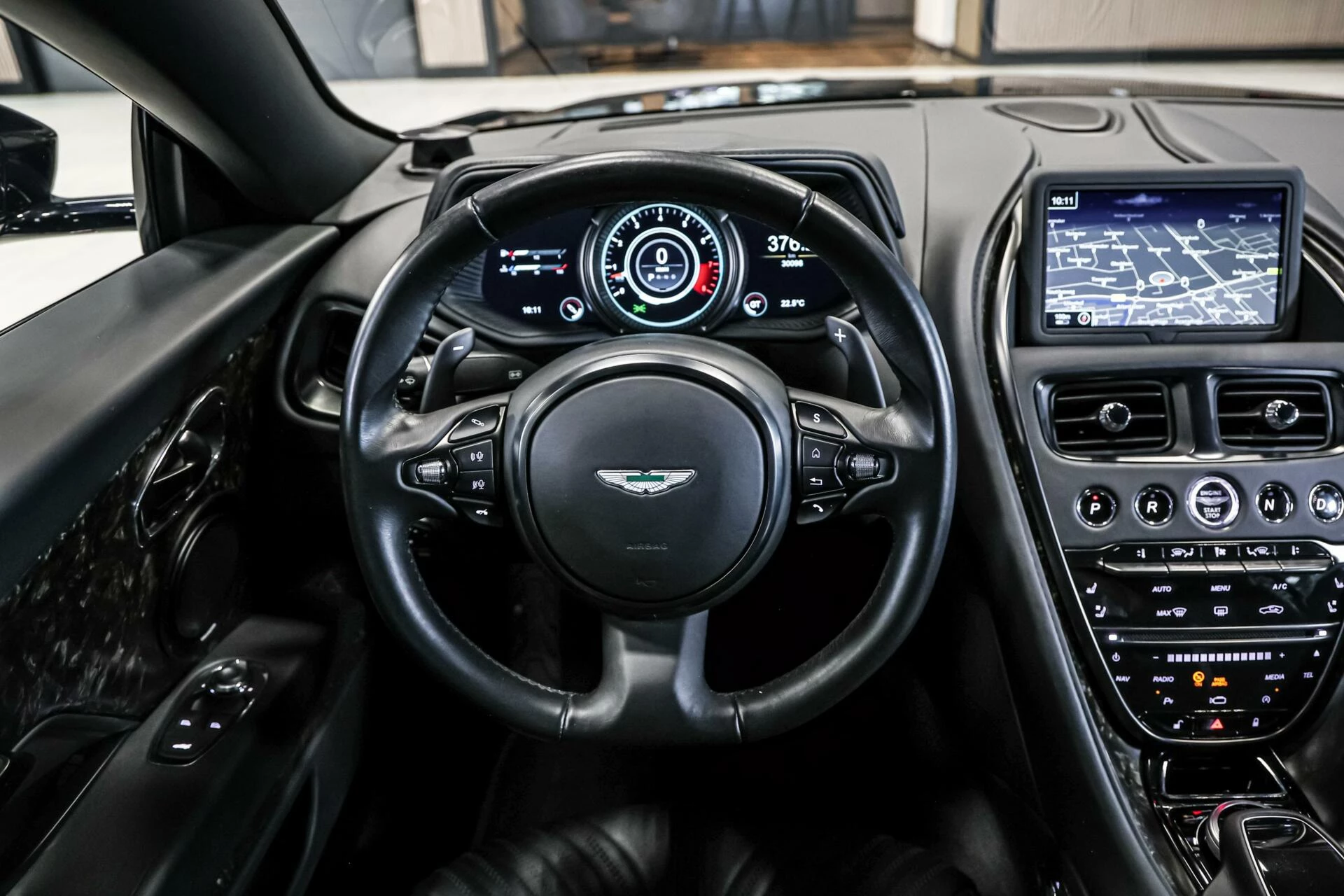 Hoofdafbeelding Aston Martin DB11